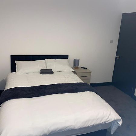 Houghton Guest House 1 Stoke-on-Trent Экстерьер фото