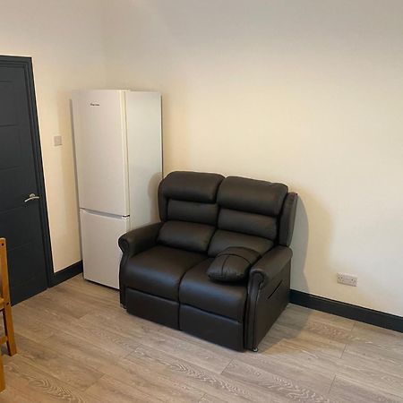 Houghton Guest House 1 Stoke-on-Trent Экстерьер фото