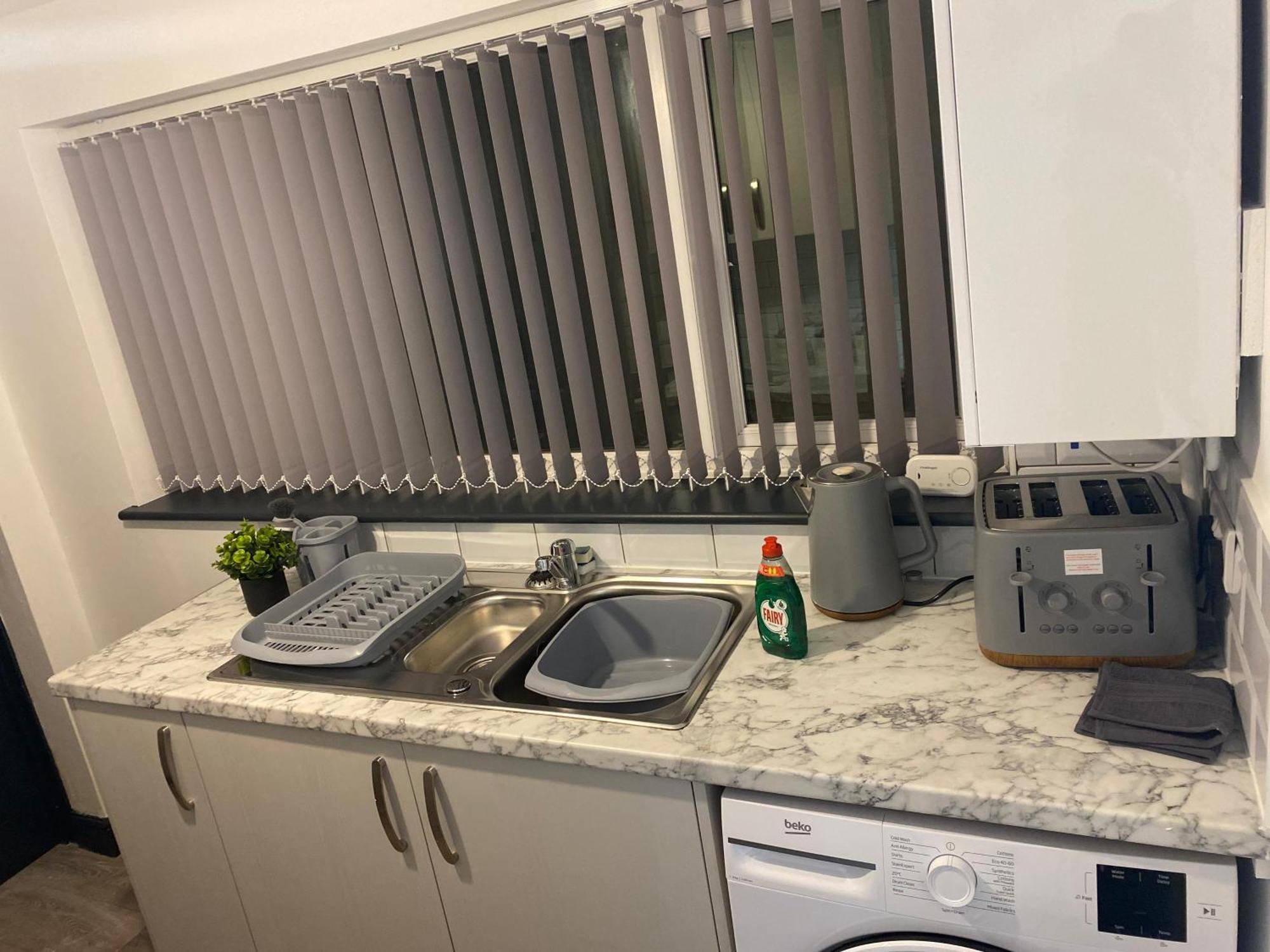 Houghton Guest House 1 Stoke-on-Trent Экстерьер фото